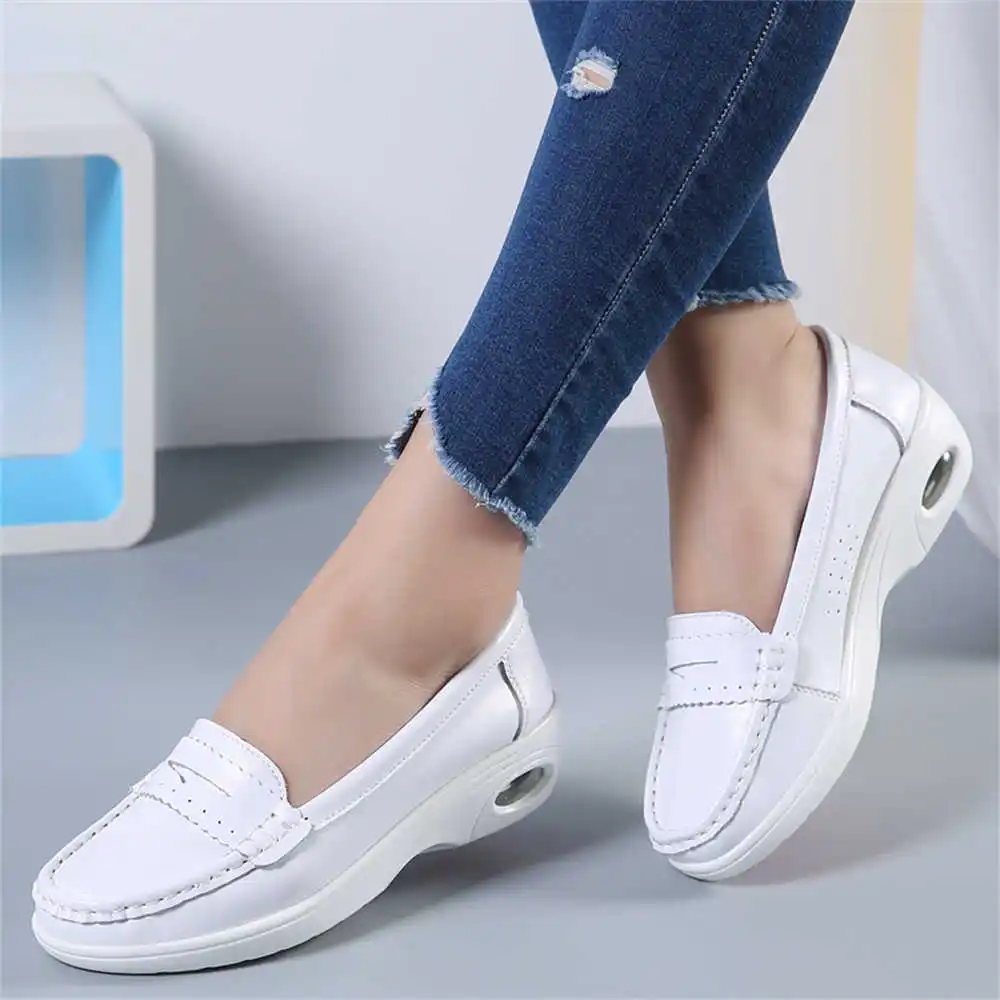 Sepatu sol tebal SLIP ON latih - Formal Men Daily Wear Slippers ulasan dan harga