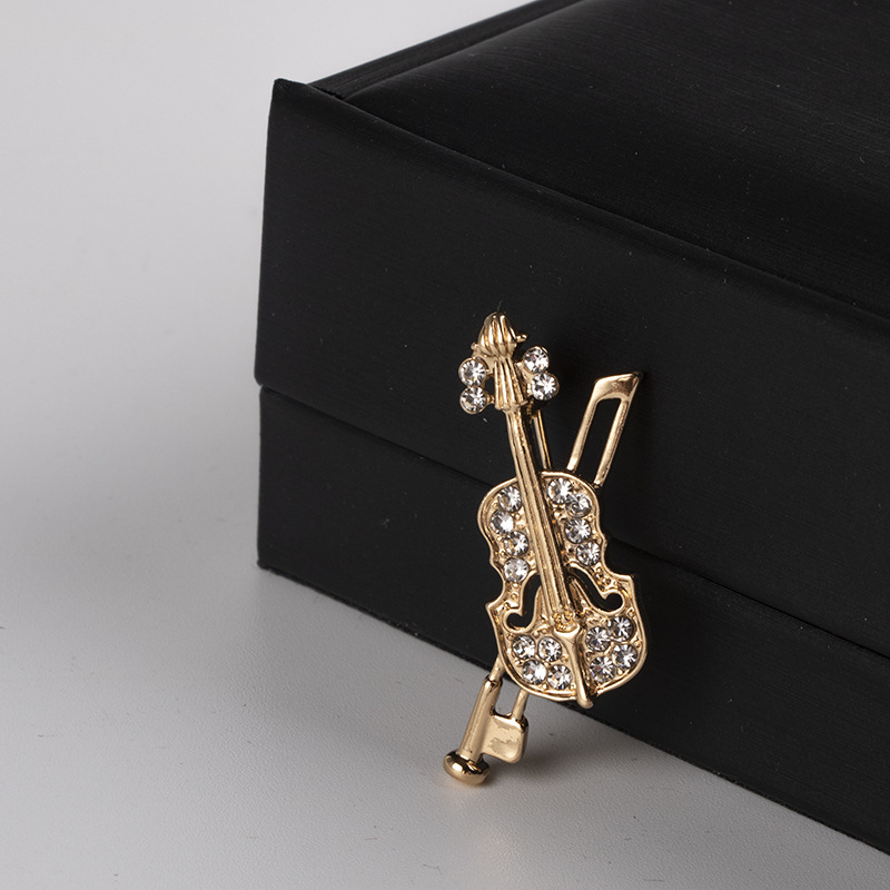 Bros biola kristal, peralatan  - Tuxedo Lapel Pin ulasan dan harga